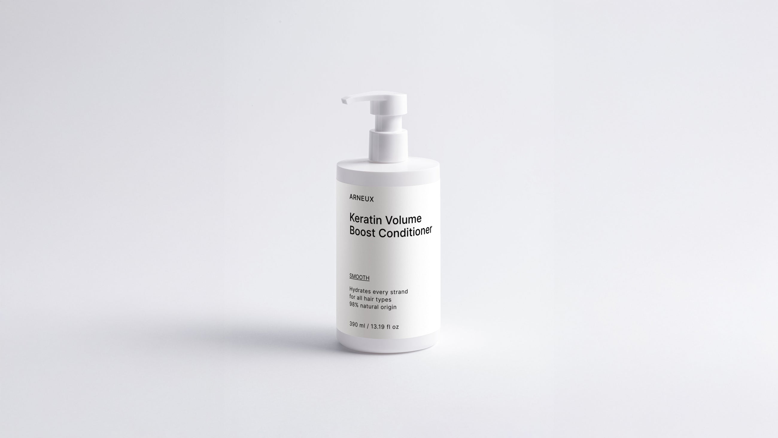 Arneux SMOOTH keratin volume boost conditioner pump bottle, front label on white background